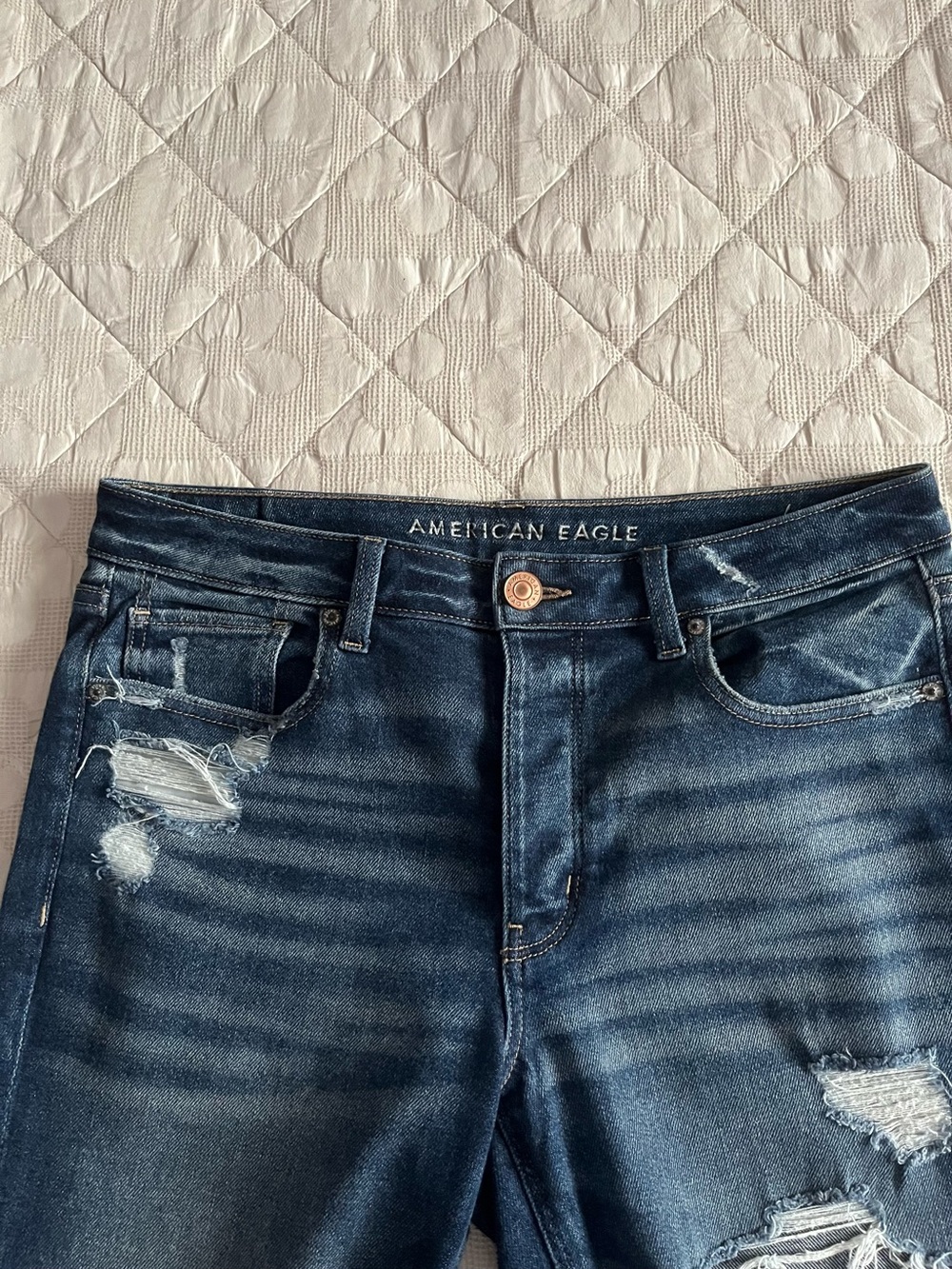 American Eagle Tomgirl Dark Blue Distressed Jeans Size 8 - Picture 5 of 9